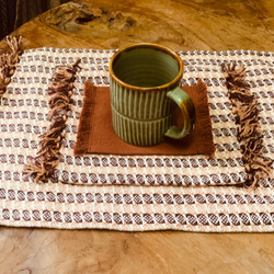 手織り布で作ったふさふさコースター 2枚組 (H-co-10) 5枚目の画像