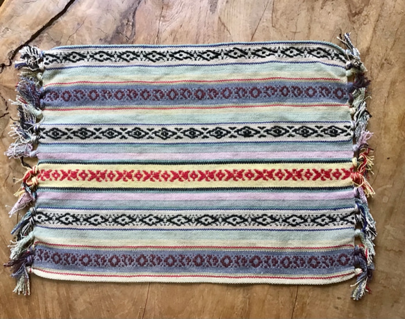 手織り布で作ったふさふさランチョンマット 1枚目の画像