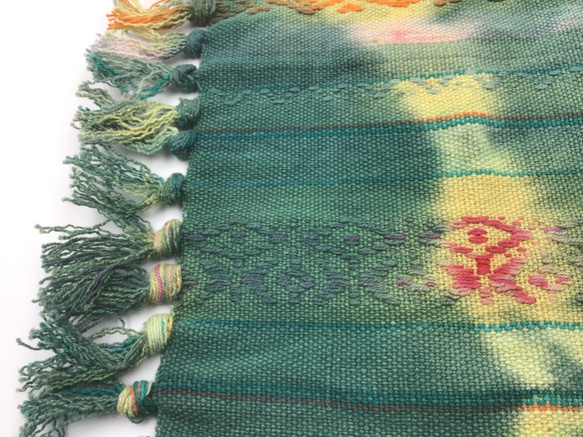 手織り布でふさふさ敷物作りました☆ 4枚目の画像
