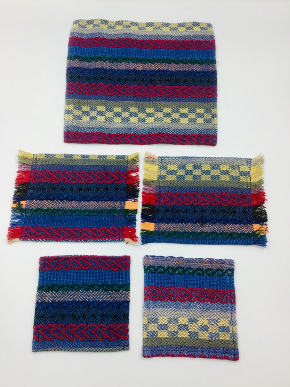 手織り布で正方形ぽい敷物作りました☆ 4枚目の画像