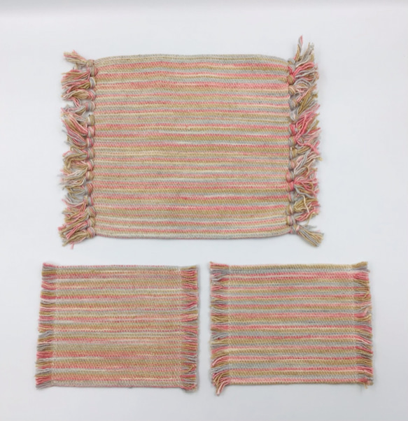 手織り布で作ったふさふさコースター 2枚組(H-ＣＯ-21) 9枚目の画像