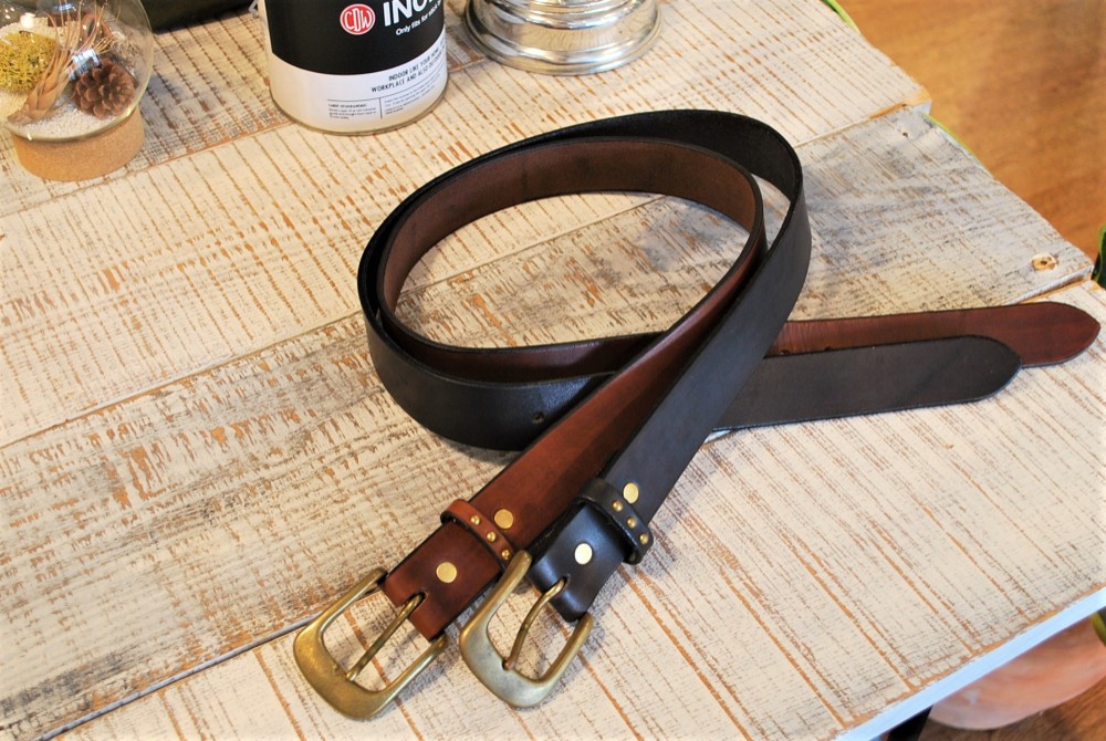 スタッズループベルト /ブラック / ブラウン / レザー / 本革 / プレゼント / 新生活