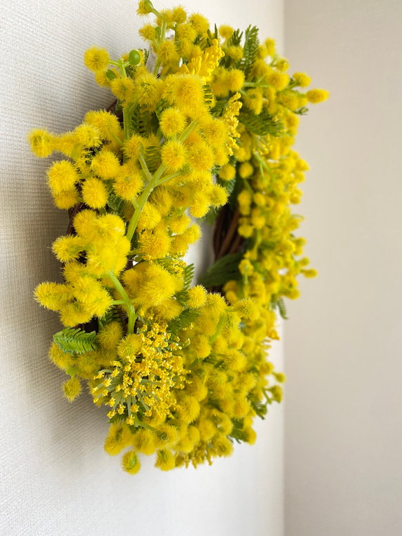 『Creema限定』【送料無料】ミモザと黄色い花のリース　A-209 3枚目の画像
