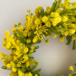 『Creema限定』【送料無料】ミモザと黄色い花のリース　A-209 5枚目の画像