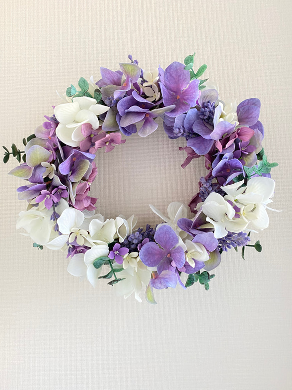 『Creema限定』【送料無料】白と紫の紫陽花のリース　オーバル型　A-101 1枚目の画像