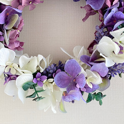 『Creema限定』【送料無料】白と紫の紫陽花のリース　オーバル型　A-101 4枚目の画像