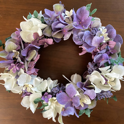 『Creema限定』【送料無料】白と紫の紫陽花のリース　オーバル型　A-101 5枚目の画像