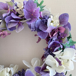 『Creema限定』【送料無料】白と紫の紫陽花のリース　オーバル型　A-101 6枚目の画像