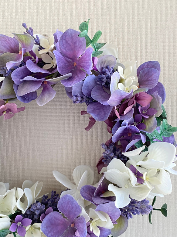 『Creema限定』【送料無料】白と紫の紫陽花のリース　オーバル型　A-101 6枚目の画像