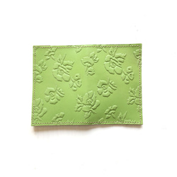 花柄 が かわいい グリーン 小花 本革 レザー カードケース パスケース 5枚目の画像
