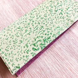 旅行持有人護照盒真皮皮革植物綠色 第1張的照片