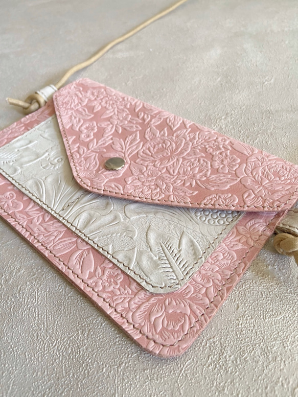 智能手機Pochette Plus真皮碎花玫瑰粉紅色智能手機袋 第5張的照片