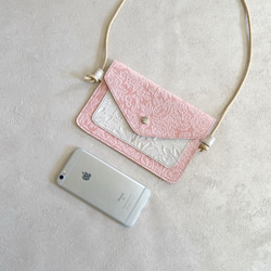 智能手機Pochette Plus真皮碎花玫瑰粉紅色智能手機袋 第6張的照片