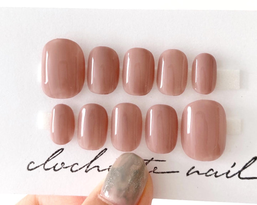 ☆ジュネル☆ネイルチップ ピンクベージュ オーバルショート ネイルチップ 成人式 つけ爪 貼るだけ 韓国 可愛い 短め ショート