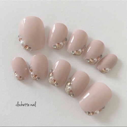 ピンクベージュ♡大人上品パールネイル/付け爪/ジェル/ベリーショート  