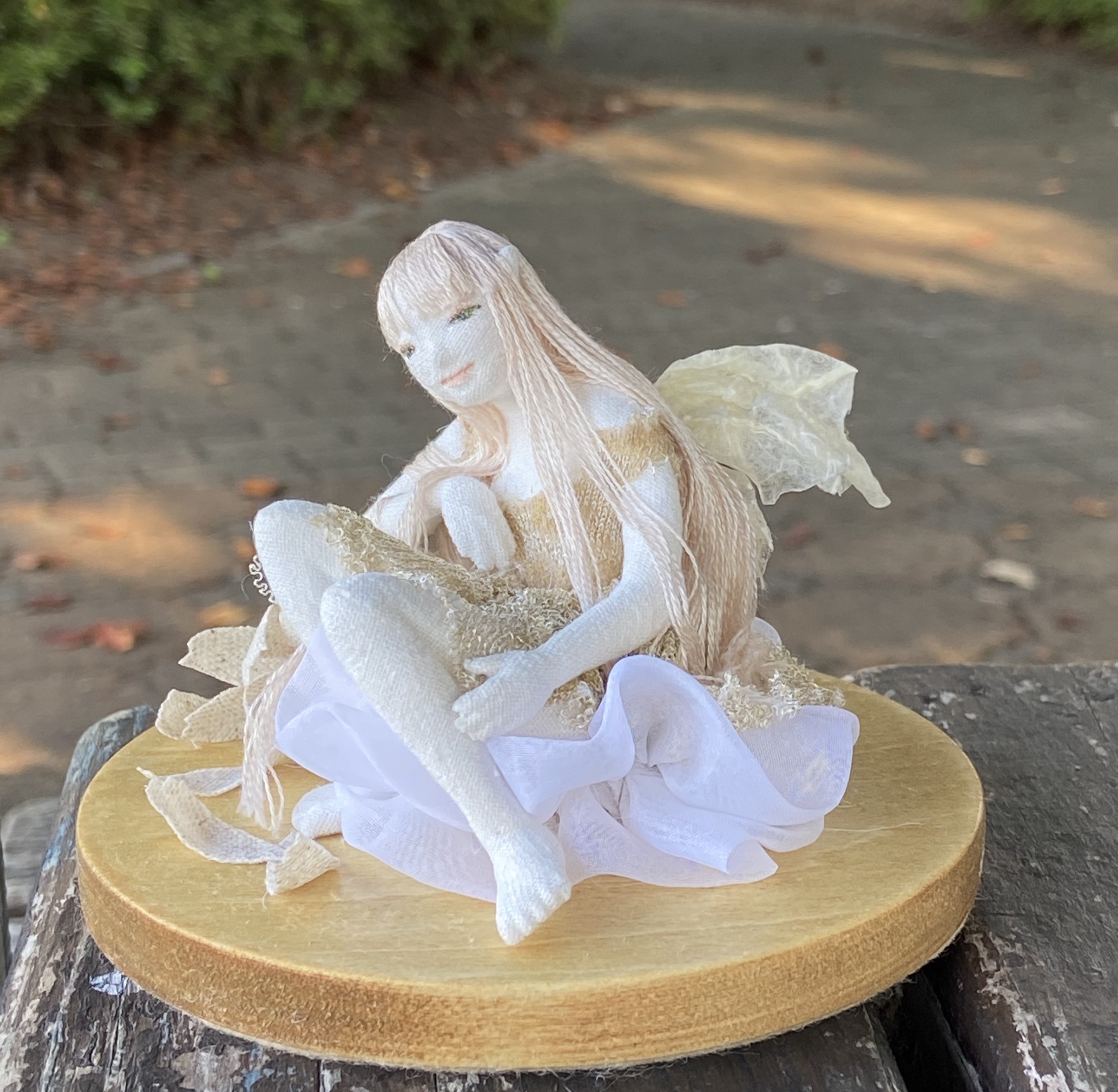 うたかた（妖精の人形）