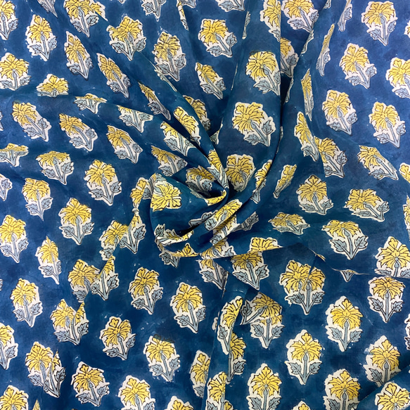 商用可/1m】インド産ハンドブロックプリント生地 NHB122※2m以上もお  