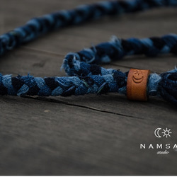 加治亜美|純粋な手作りの青い織りの編みこみロープネックレス、レザーバックルブルーのレトロな仏の手作りペンダント「NAMSAN I 6枚目の画像