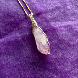 1点物】モルガナイトの天然石ペンダントトップ☺︎⋆°｡✩ ペンダント