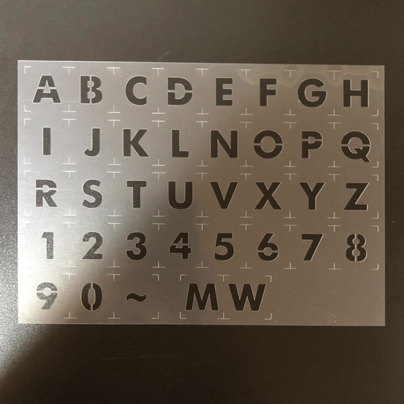 アルファベット フーツラボールド大文字 ステンシルシート 型紙 図案