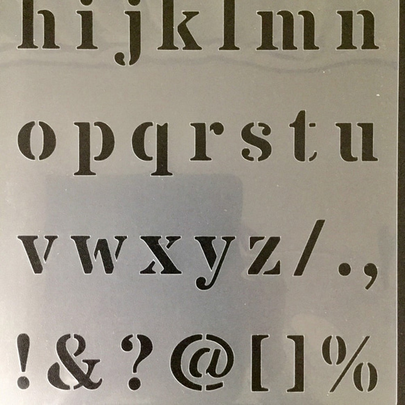 ☆アルファベット小文字　サイズ縦3センチ スタードステンシル ステンシルシート NO136 5枚目の画像
