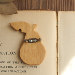 木胸針 木雕“梨” 第4張的照片