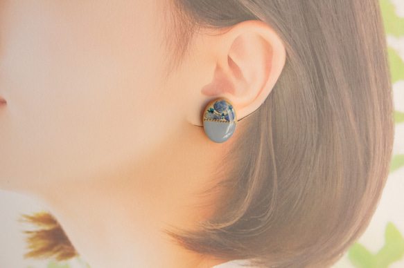 木製耳環樹脂（藍色滿天星的一半） 第3張的照片