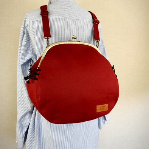 32.受注制作/送料込 帆布がま口リュック&ショルダー , 背中で口