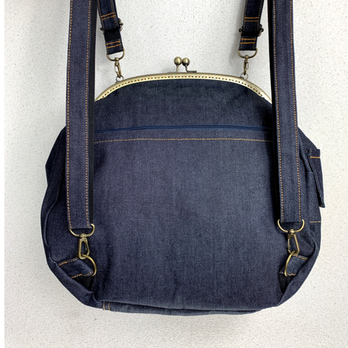 デニムリメイクビックサイズ 両面表面2Wey煽りがま口リュックバックハンドメイド cb7fb5135bff7fb2b920fcee3e6a61