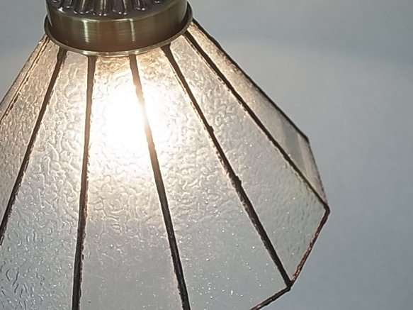 手作りステンドグラス ペンダントライト電球付 LED対応 3枚目の画像