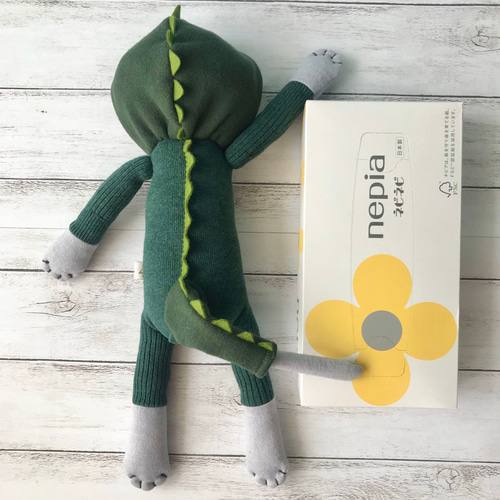 恐竜⁈パーカーの靴下ねこちゃん❗️】ほっこりカワイイ縫いぐるみ