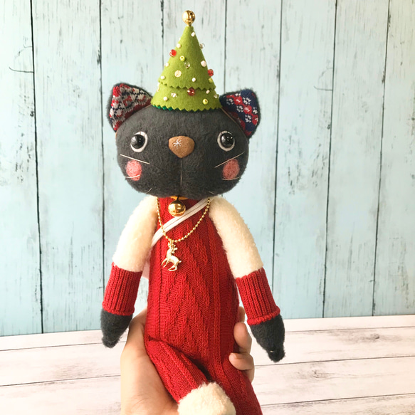 【サンタのねこちゃん❗️】クリスマスに靴下ぬいぐるみ ほっこりカワイイ 3枚目の画像