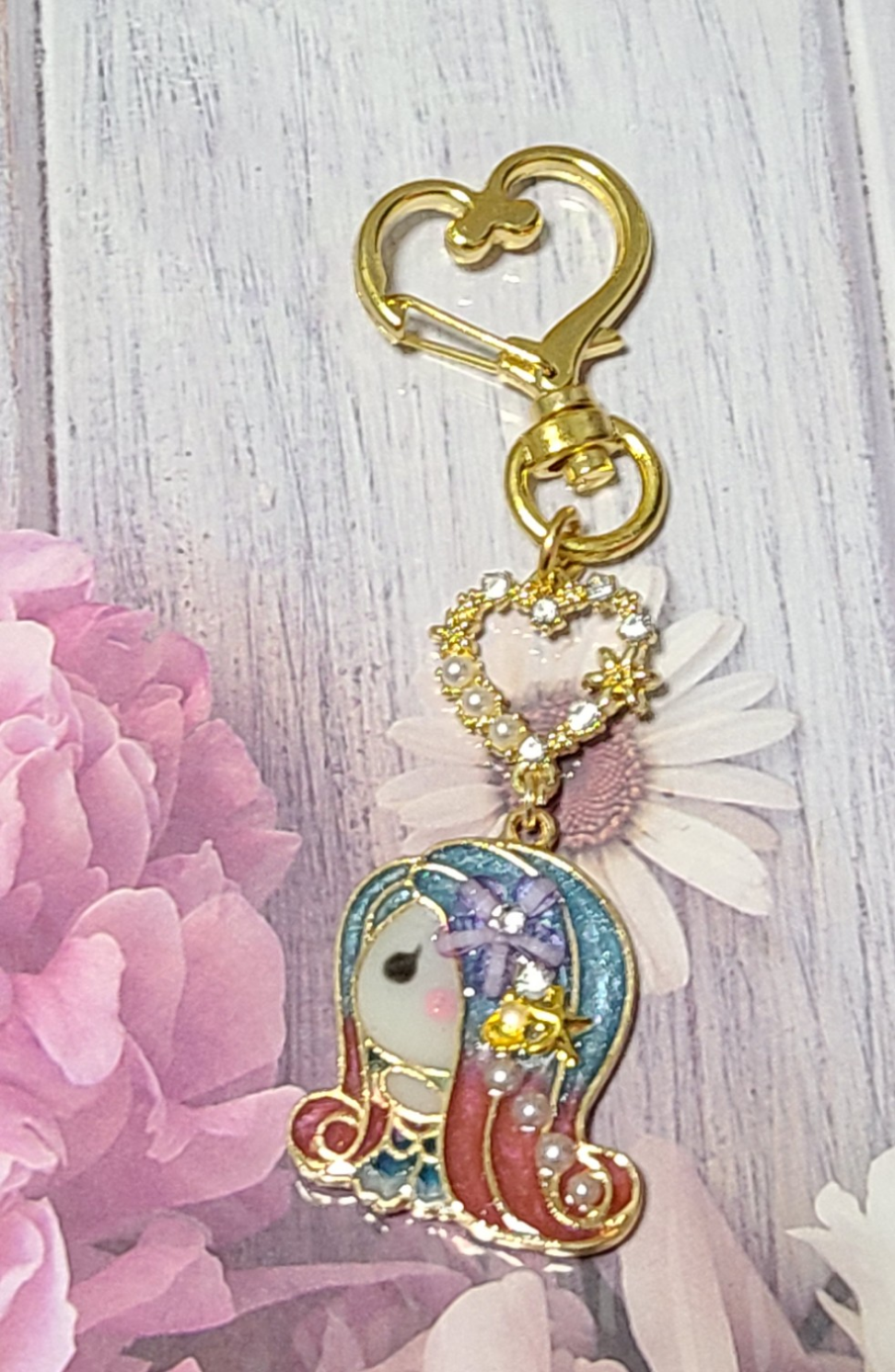 ☆仮面舞踏会☆アマビエさん♪︎　レジンキーホルダー　ハンドメイド ☆仮面舞踏会☆アマビエさん♪︎ レジンキーホルダー ハンドメイド