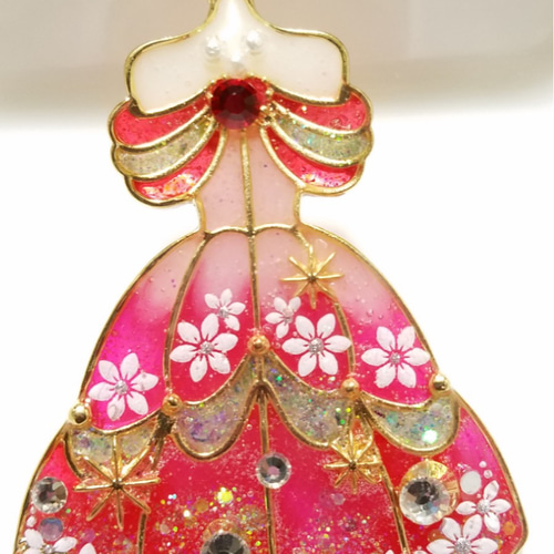 プリンセスのドレスのキーホルダー・ハンドメイド・レジン