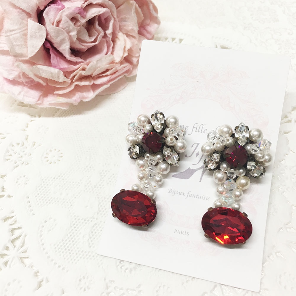 Jeune fille classe 　クリスタルピアス