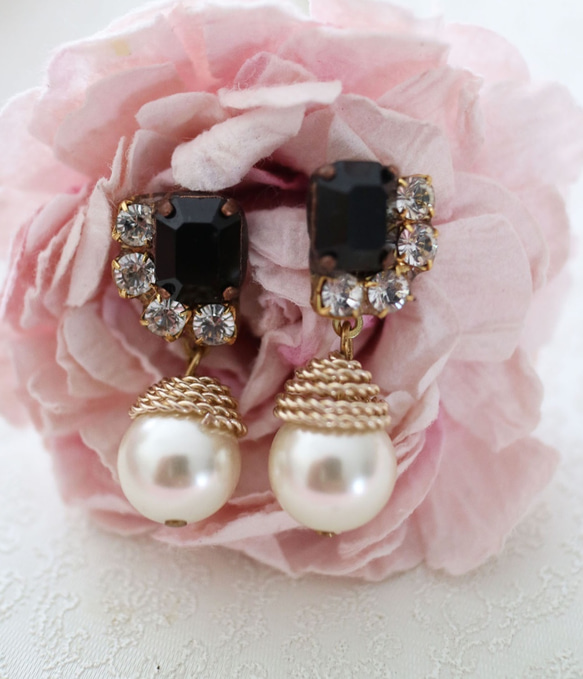 パリヴィンテージパールピアス　<  Classic Paris Vintage Pearl Pierce > 1枚目の画像