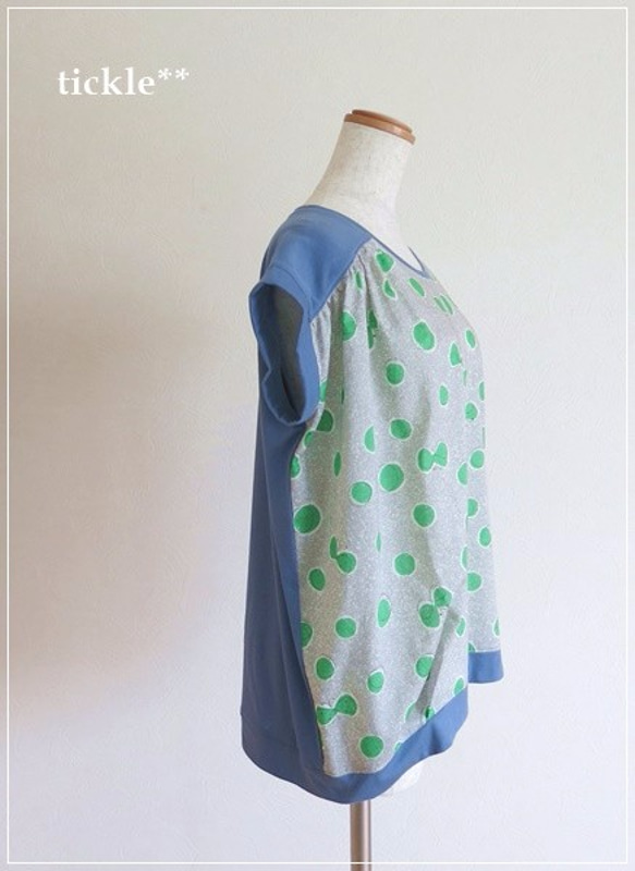 【sale!】grey×green* ちょうちょのCIELプルオーバー 6枚目の画像