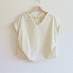 【再販】アイボリー* フロントタックブラウス 3枚目の画像