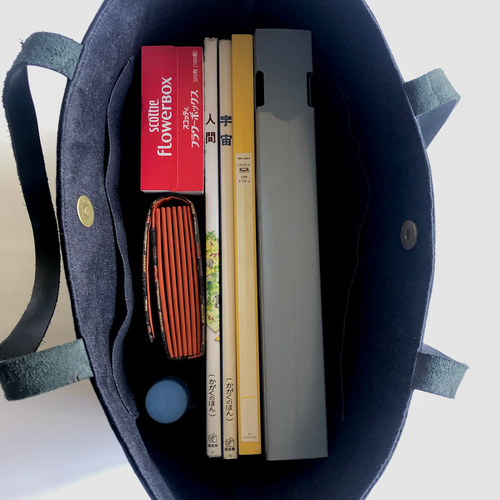 A4サイズ対応・ユニセックス・着物リメイク・大きめショルダートート  