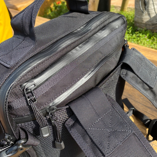 年末原価割れ在庫処分！オリーブ残り1です！防弾チョッキ素材で、日本