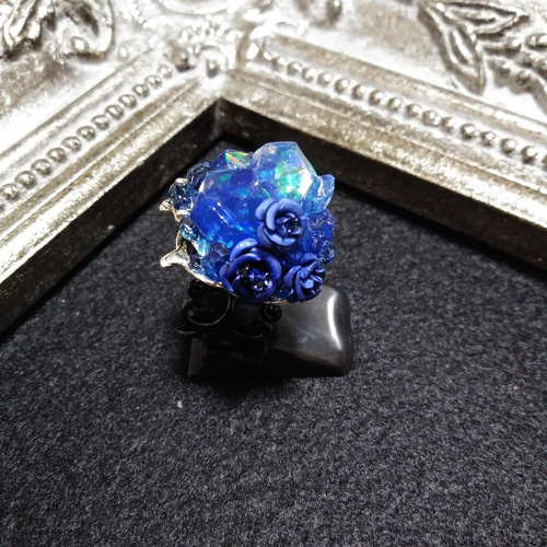 薔薇水晶・碧(リング) ローズ 青 クリスタル 指輪 ゴシック系 V
