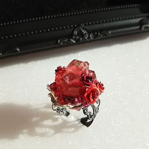 薔薇水晶・紅(リング) ローズ クリスタル 指輪 ゴシック系 V系