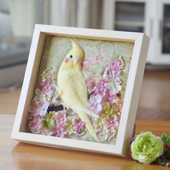 羊毛刺繍の額入りオカメインコちゃん 1枚目の画像