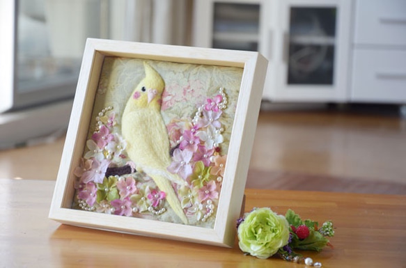 羊毛刺繍の額入りオカメインコちゃん 3枚目の画像