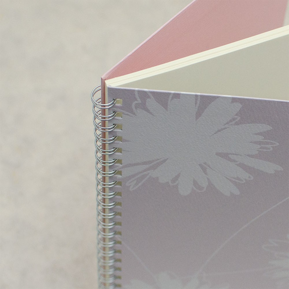 ＊カスタマイズ可　手刷り印刷・手製本のオーダーリングノートA5「ｈａｎａ：ピンク」 3枚目の画像
