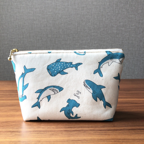 サメさんのマルチポーチ マチ付き 【20cmファスナー】 ポーチ appi