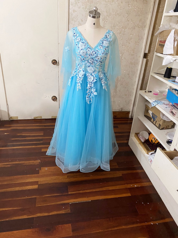 美品！ パーティードレス 青/ブルー 繊細レース ロング エレガント  