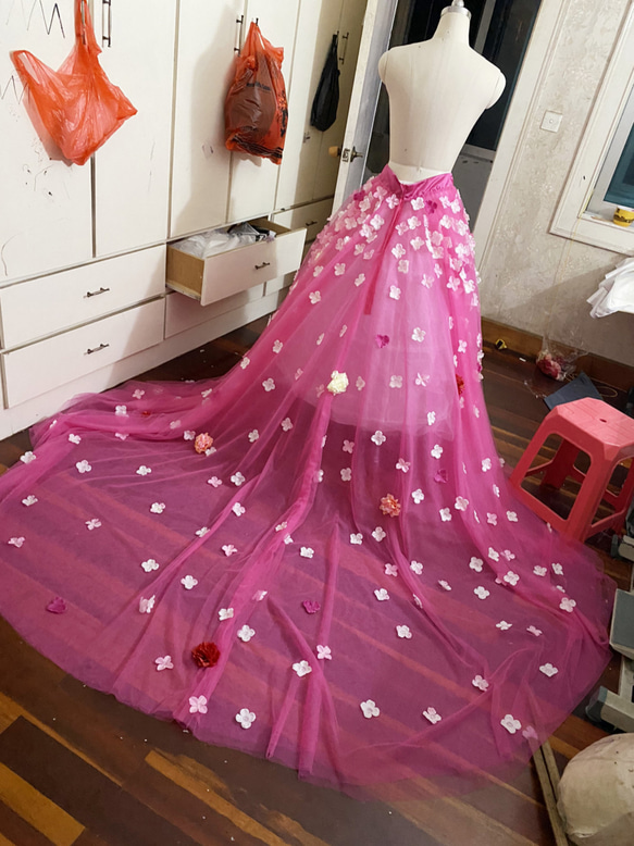 高品質！オーバースカート・トレーン　ピンク　お色直し　ウエディングドレス　カラードレス 5枚目の画像