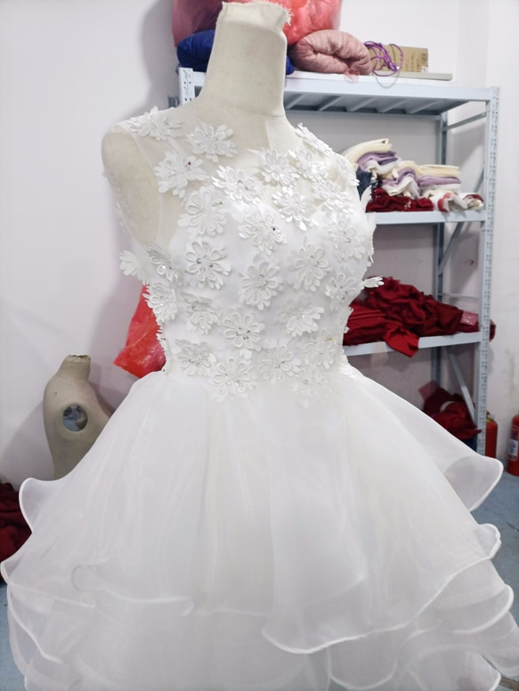 イブニングドレス ミディアムドレス ホワイト レース ノースリーブ ファスナーです 可愛い エレガント 高品質！ 3枚目の画像