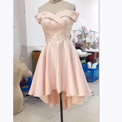 カラードレス ピンク ふんわりシフォン オフショル編み上げフィッシュテールエレガントパーティドレス 1枚目の画像